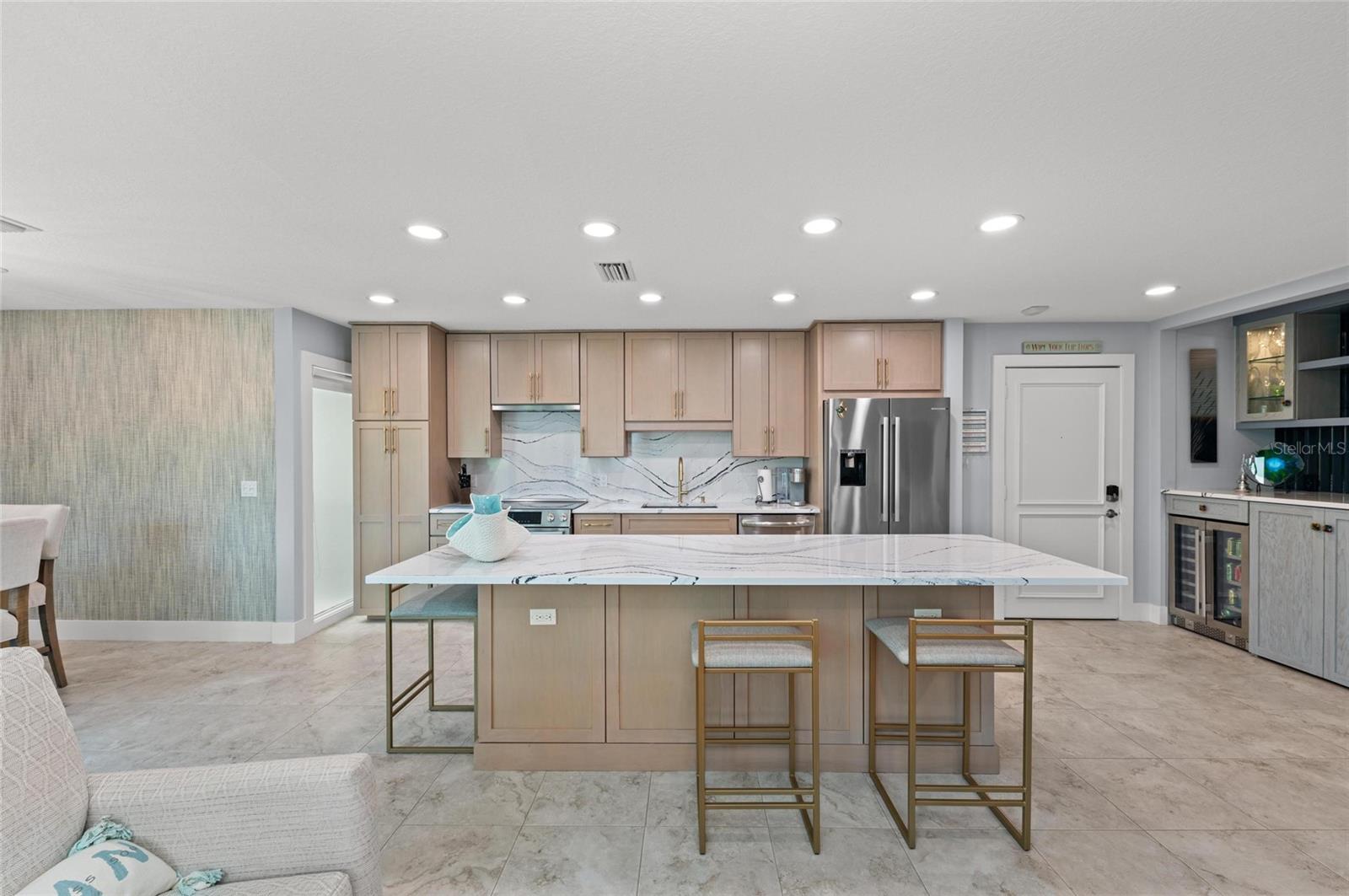 Image 18 of 69 For 5806 S Gulf Drive 201