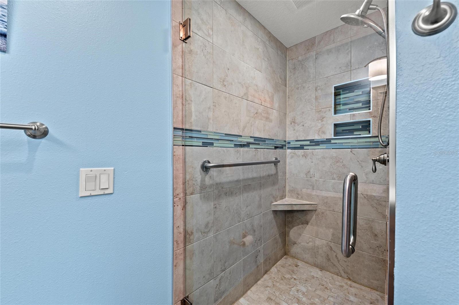 Image 35 of 69 For 5806 S Gulf Drive 201