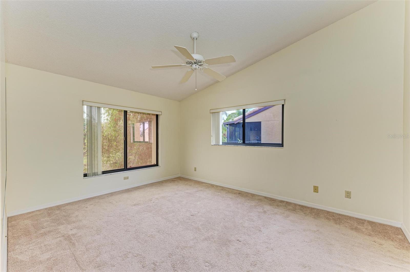 Image 22 of 45 For 5612 Ashton Lake Drive 5612