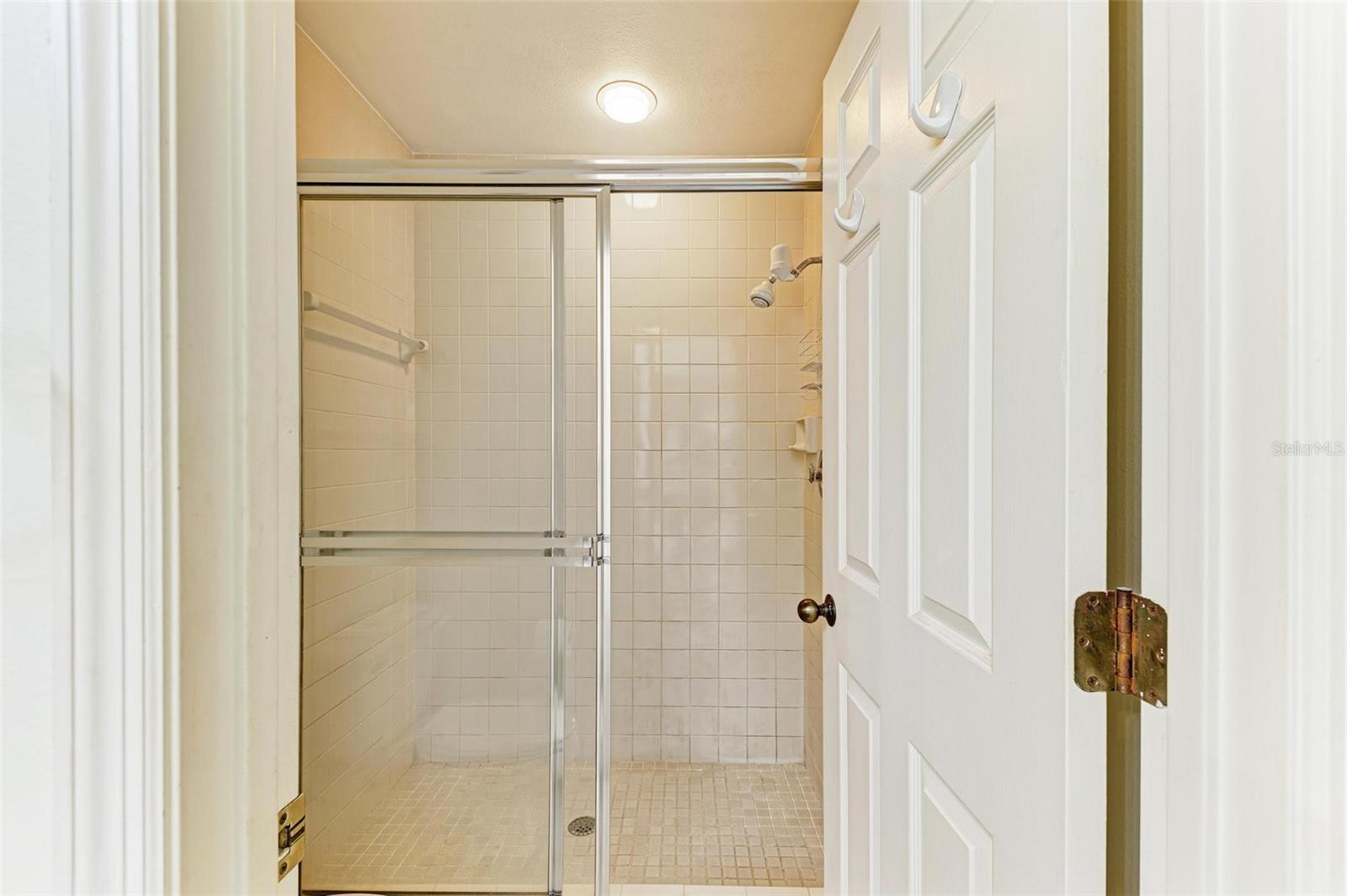 Image 27 of 45 For 5612 Ashton Lake Drive 5612