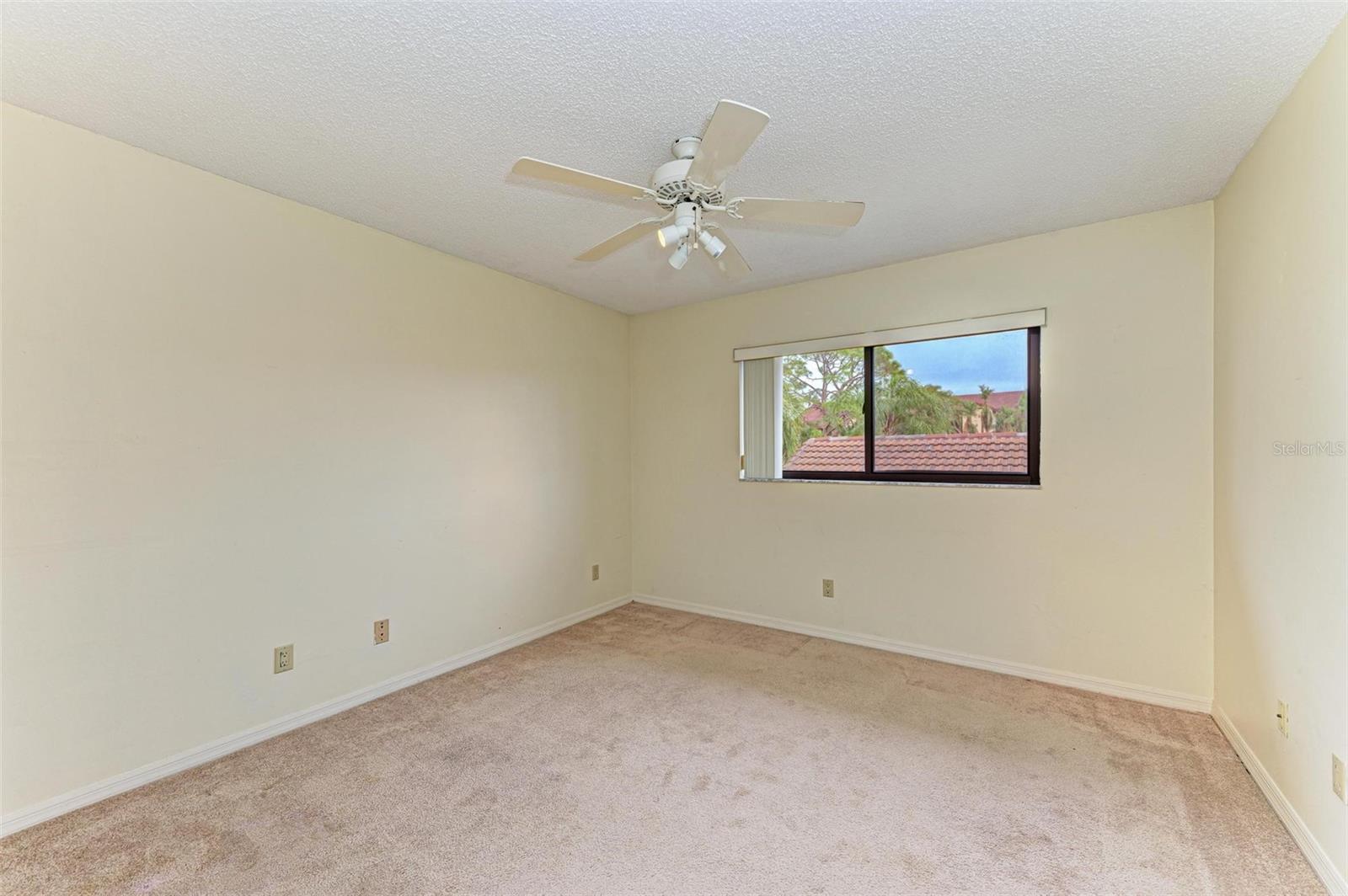 Image 30 of 45 For 5612 Ashton Lake Drive 5612