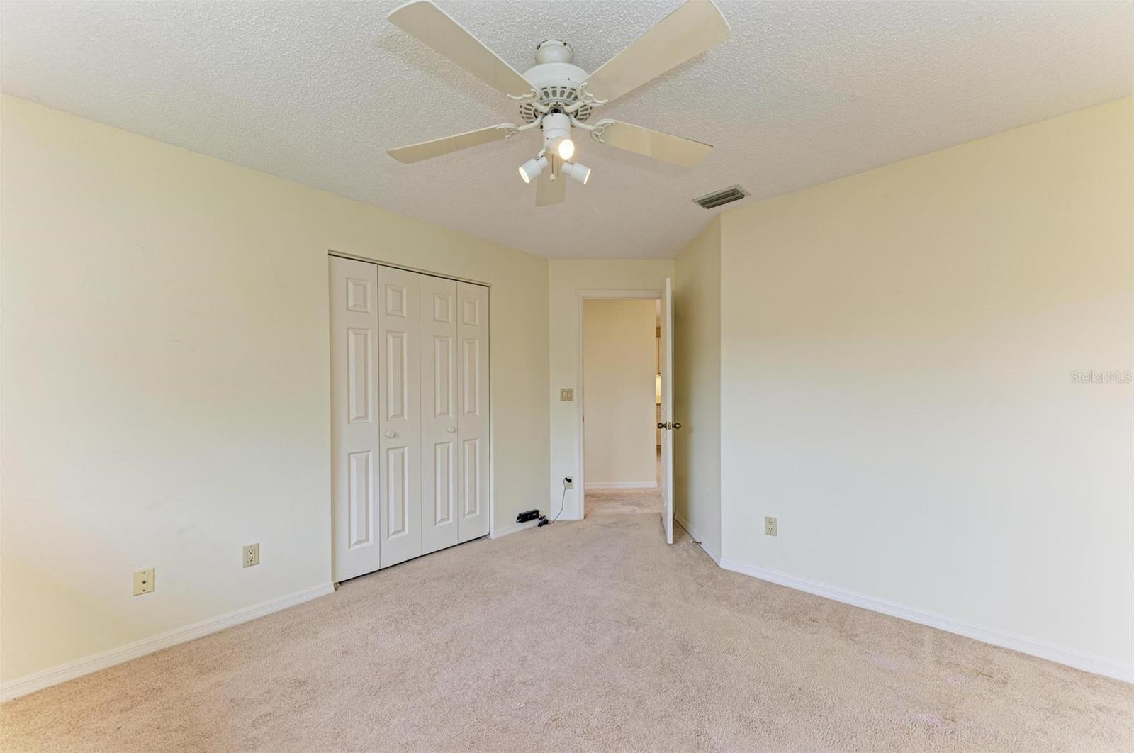 Image 31 of 45 For 5612 Ashton Lake Drive 5612