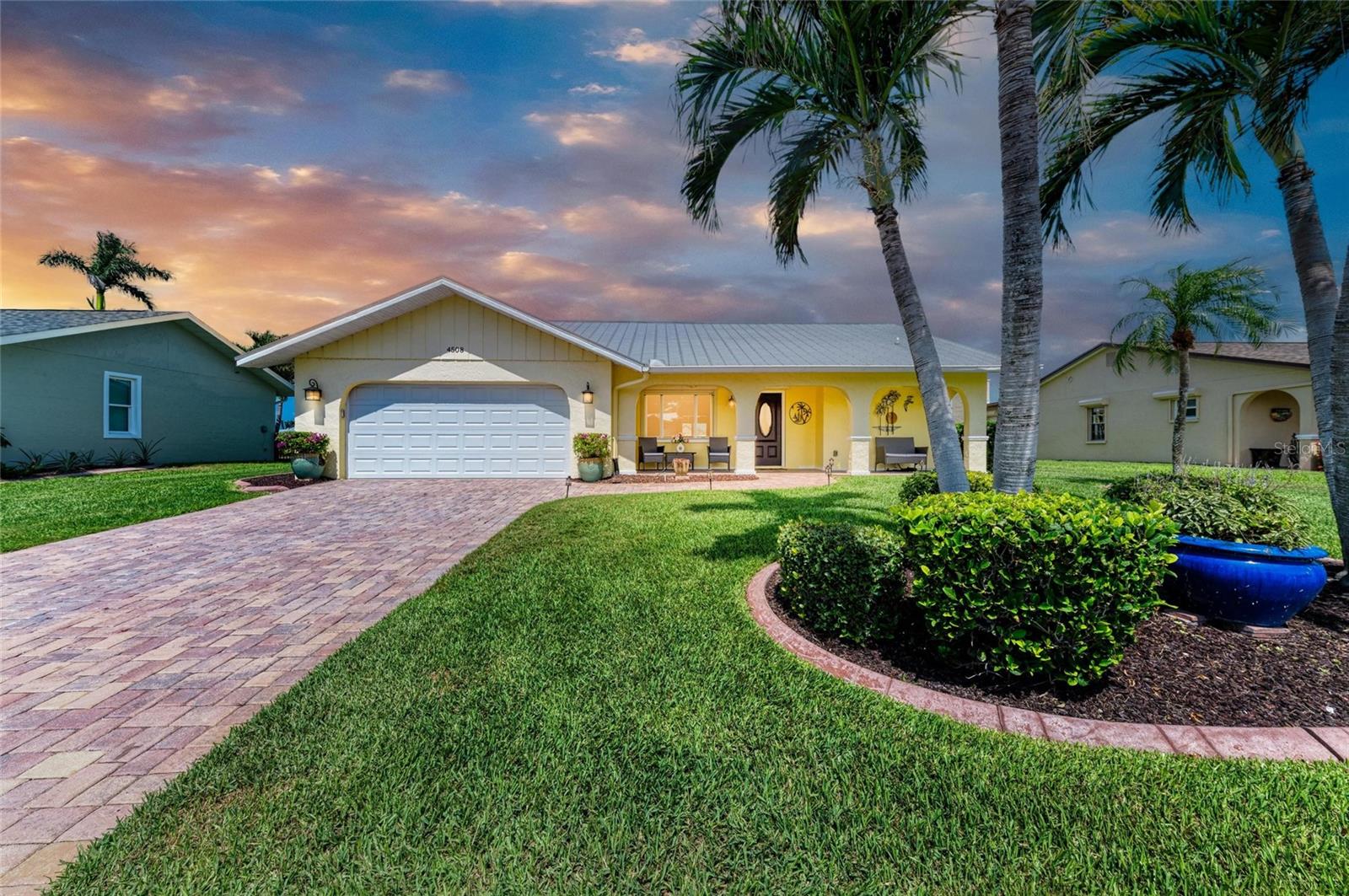 Details for 4508 Mangrove Point Road, BRADENTON, FL 34210