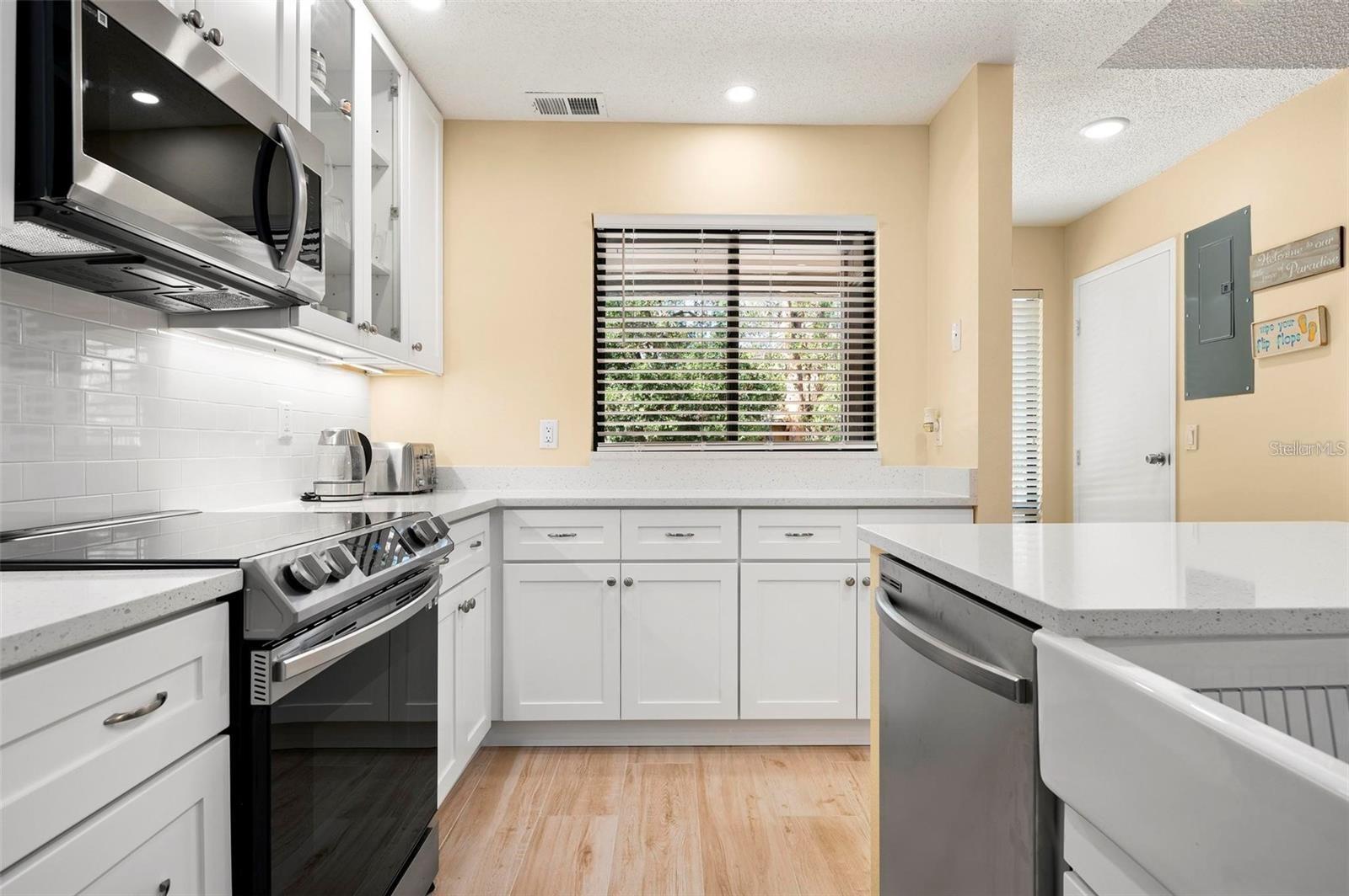 Image 7 of 24 For 1707 Pelican Cove Road 451