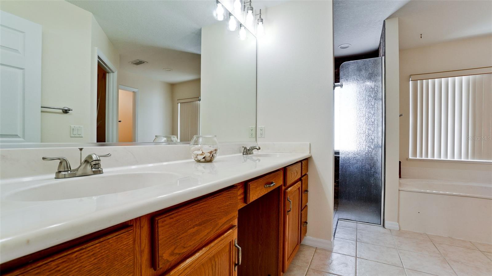 Image 37 of 78 For 7418 3rd Avenue Nw