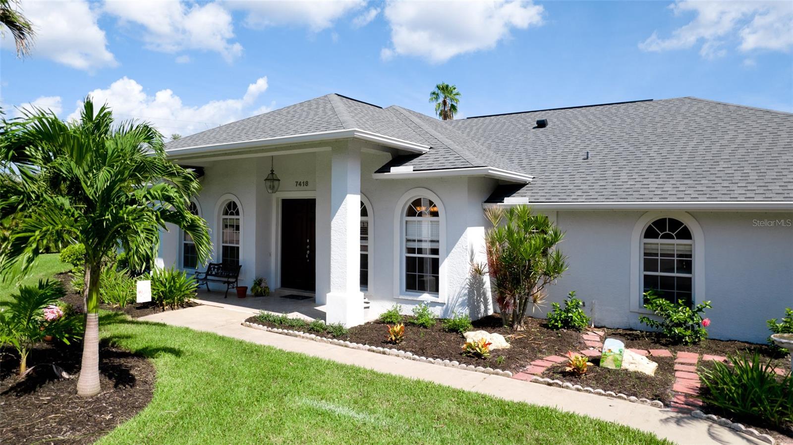 Image 4 of 78 For 7418 3rd Avenue Nw