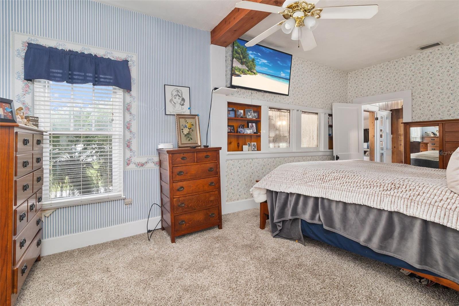 Image 32 of 46 For 126 Sumter Avenue