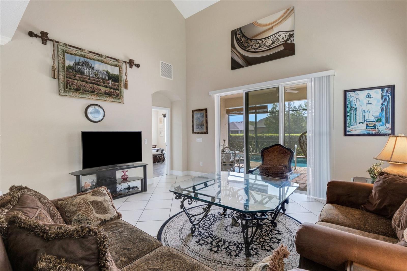 Image 7 of 41 For 843 Molly Circle