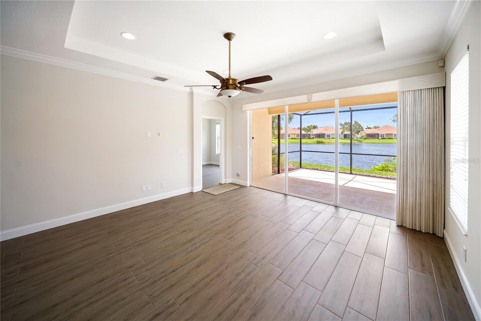 Image 16 of 52 For 7403 Hamilton Road