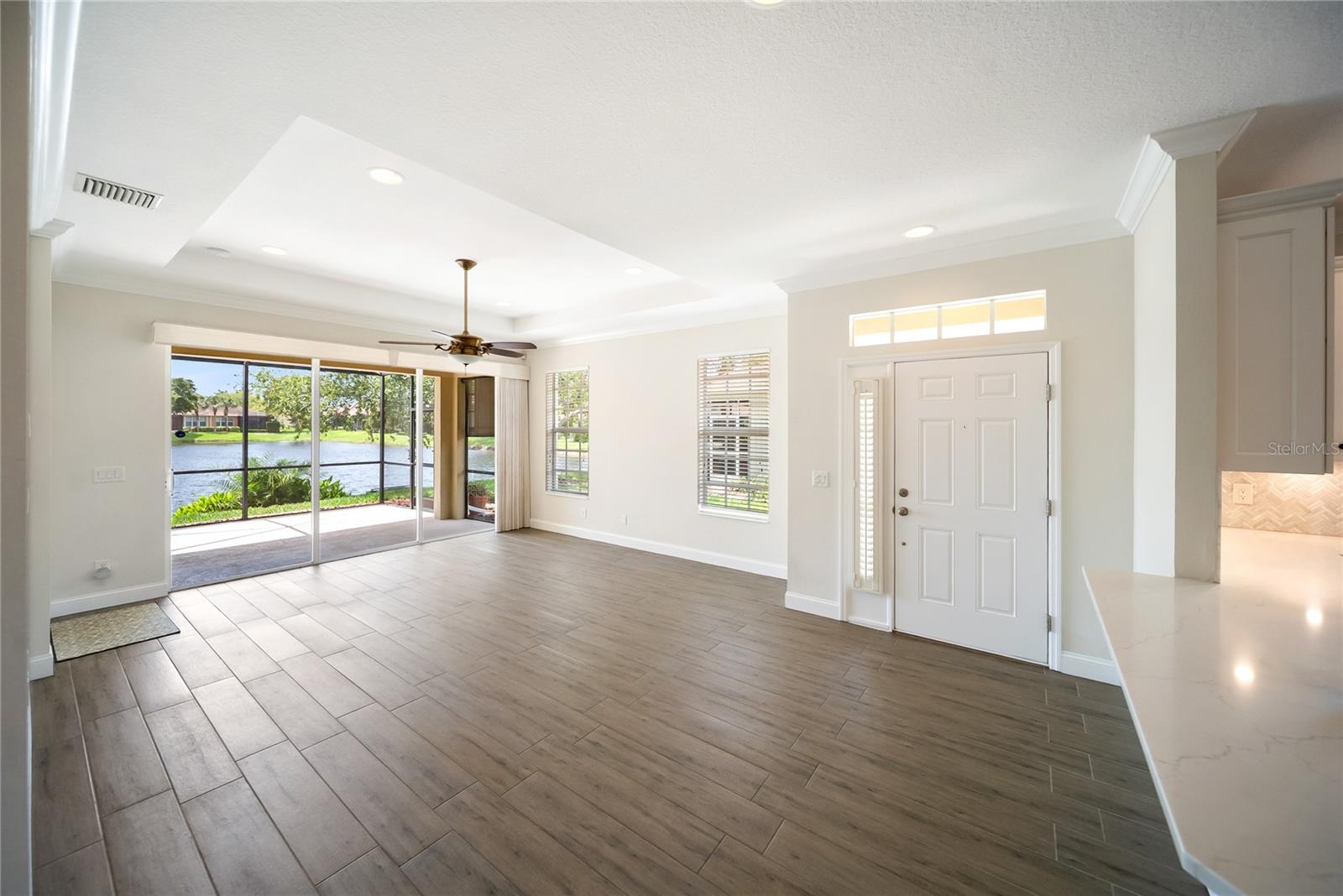 Image 5 of 52 For 7403 Hamilton Road