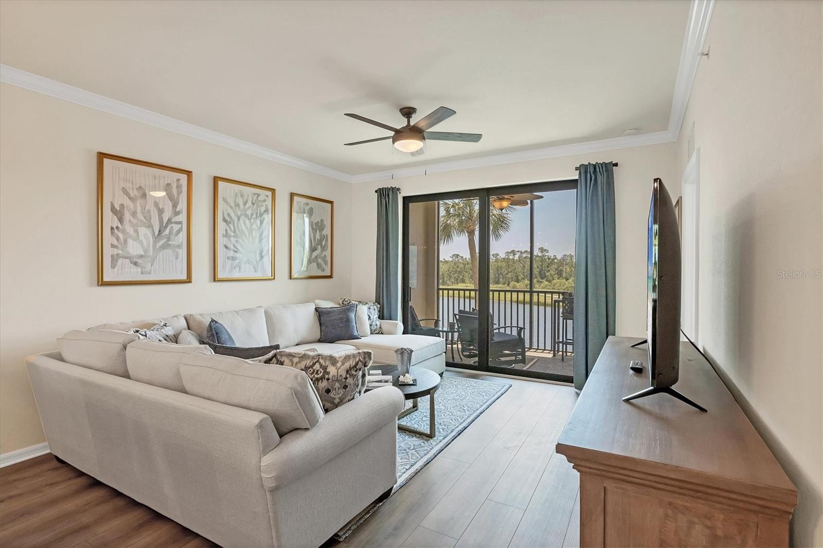 Image 11 of 69 For 17520 Gawthrop Drive 304