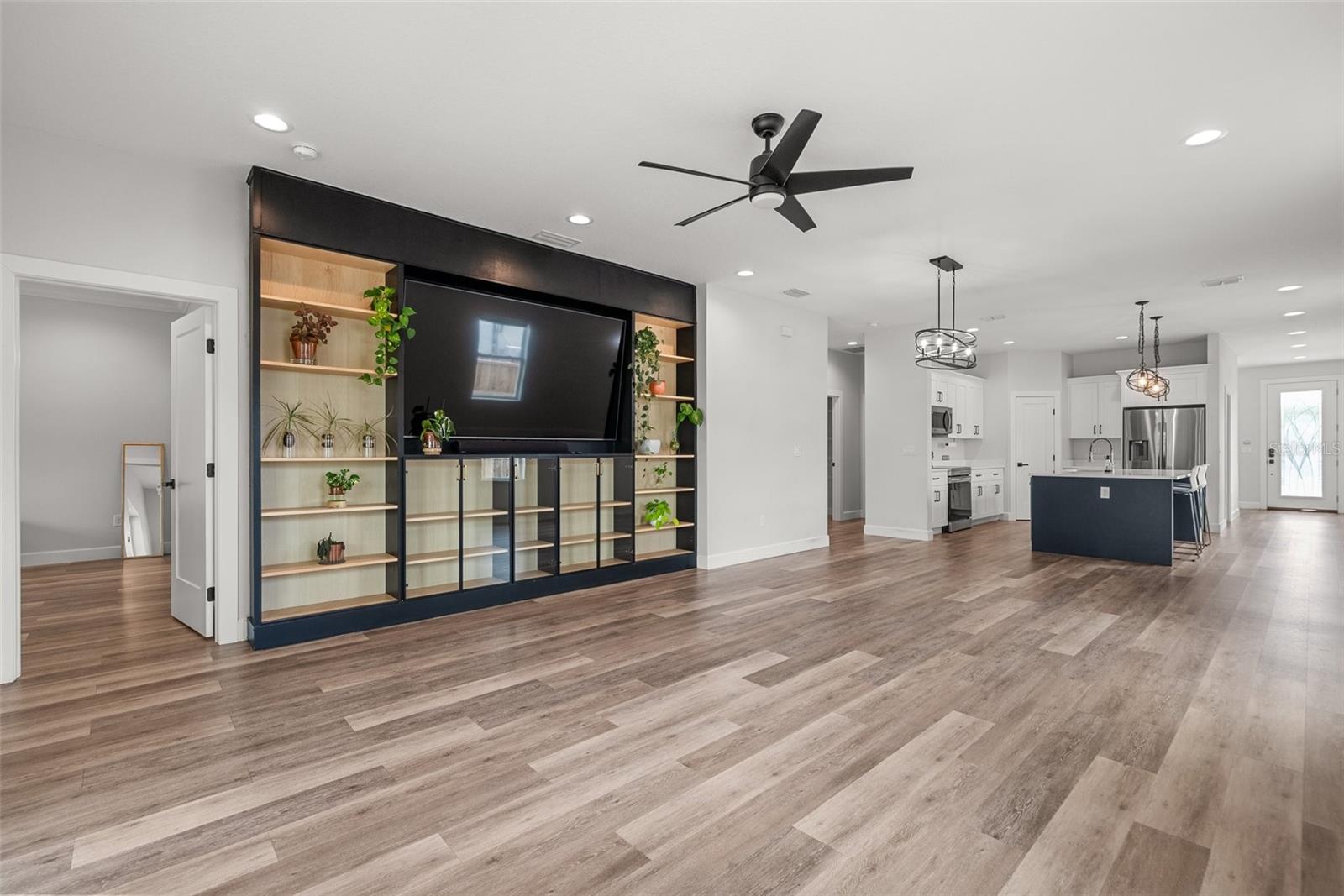 Image 18 of 50 For 4920 69th Street N