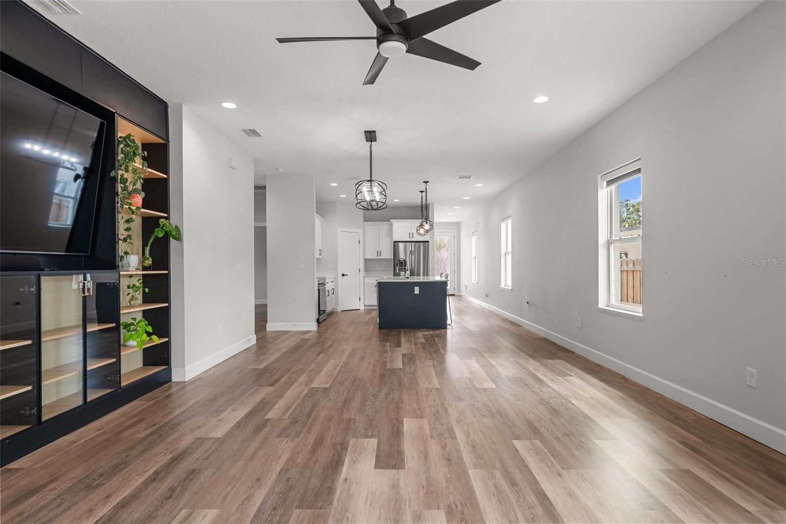 Image 19 of 50 For 4920 69th Street N