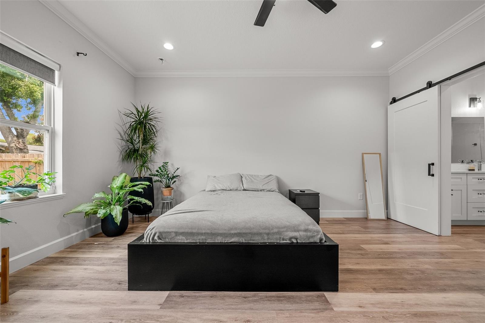 Image 21 of 50 For 4920 69th Street N