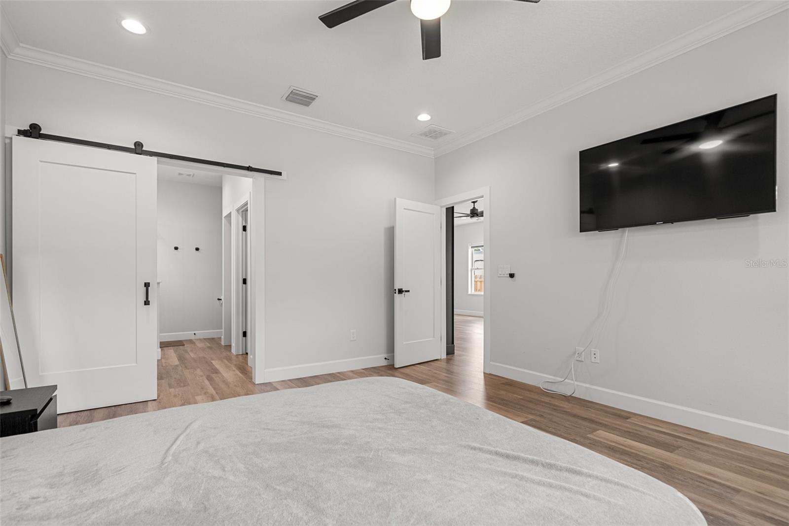 Image 24 of 50 For 4920 69th Street N