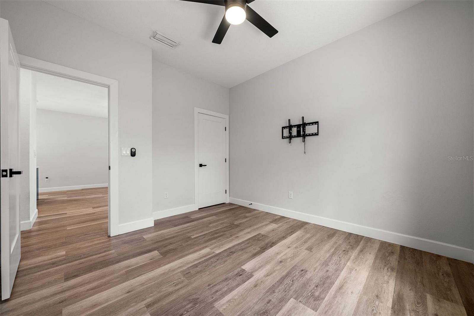 Image 32 of 50 For 4920 69th Street N