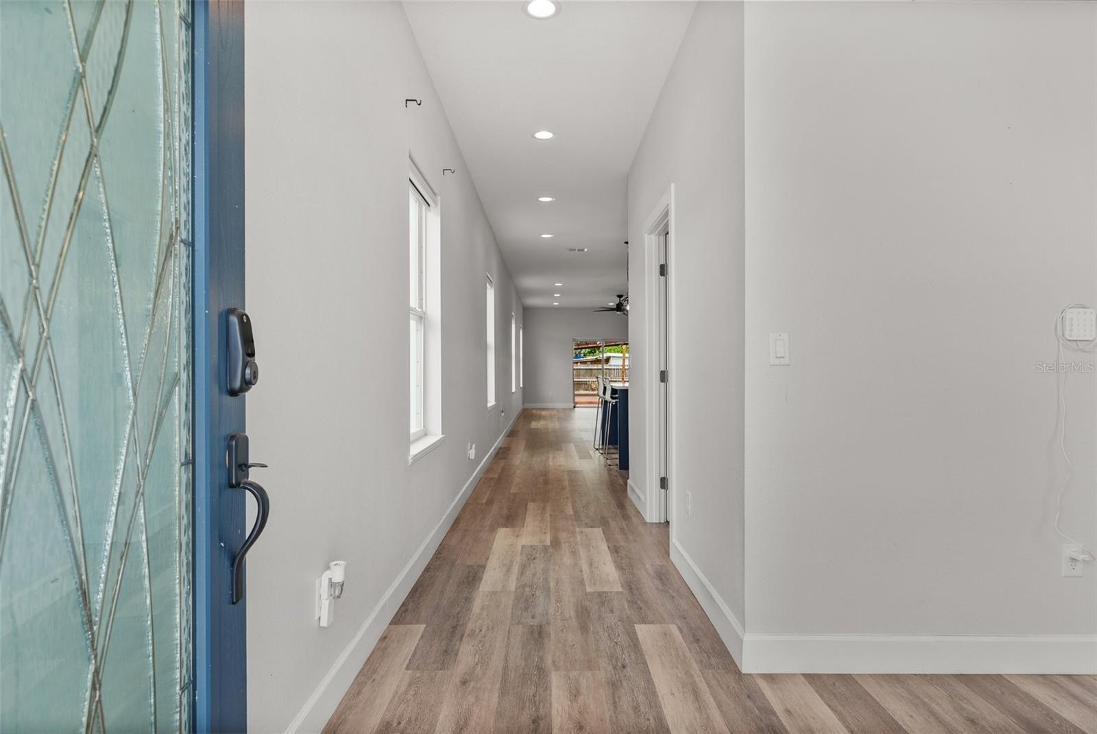 Image 4 of 50 For 4920 69th Street N