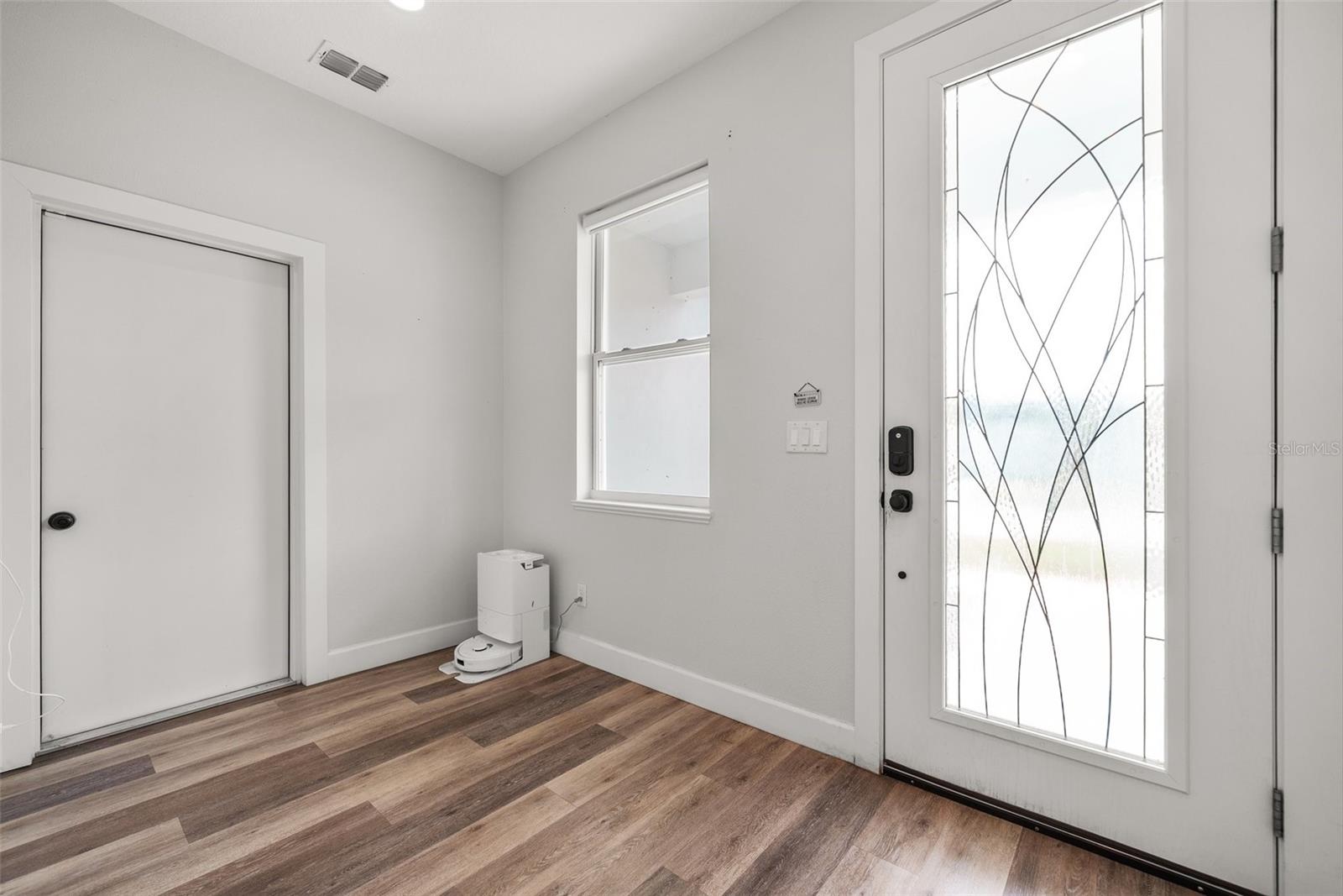 Image 5 of 50 For 4920 69th Street N