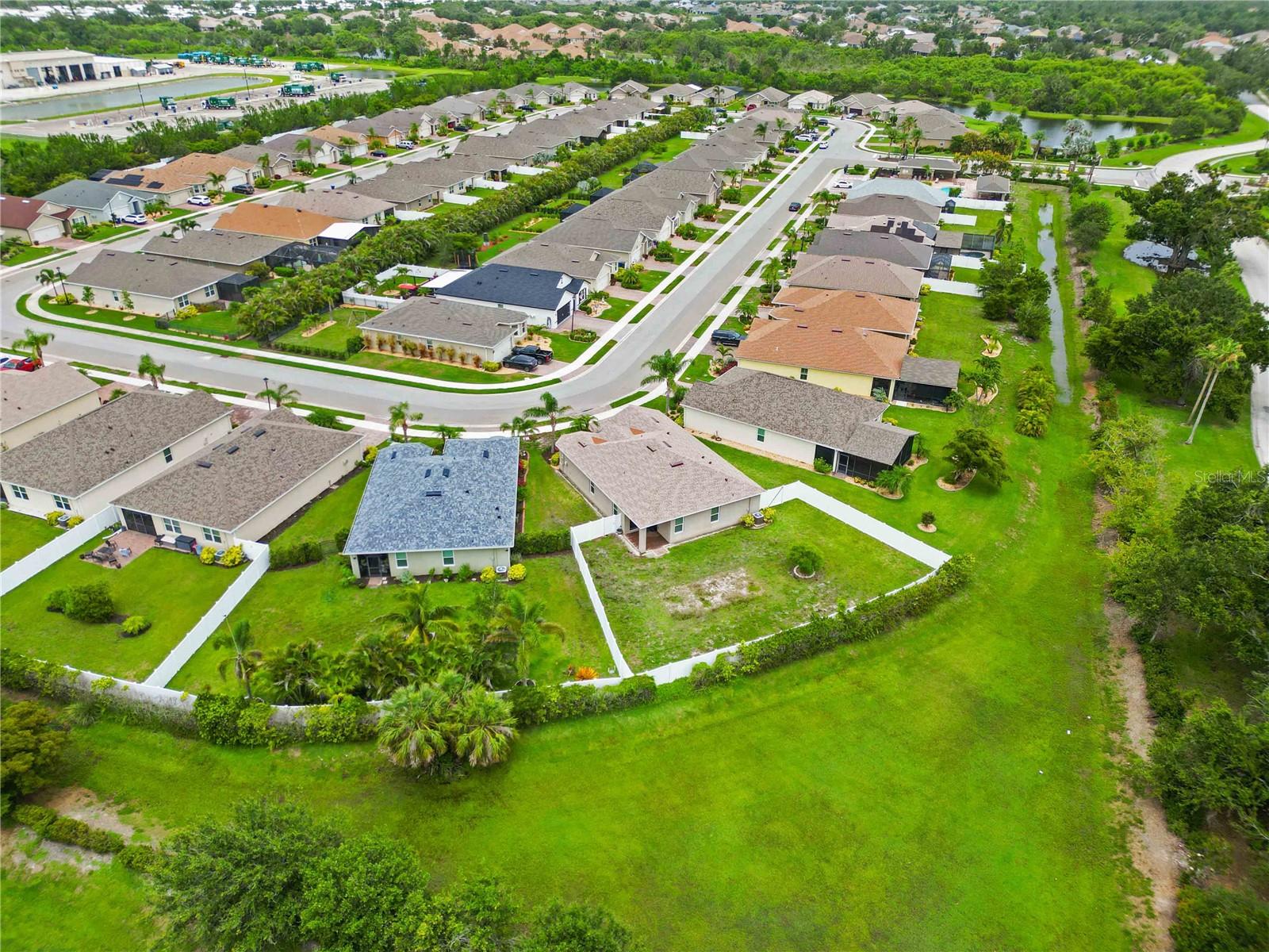 Image 47 of 49 For 8937 Excelsior Loop