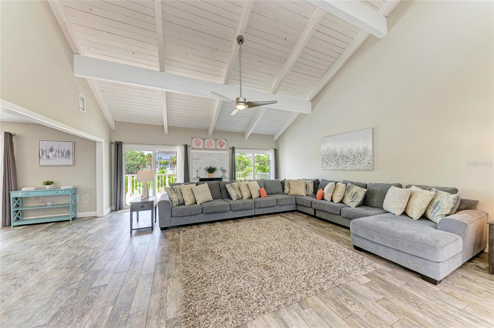 Image 11 of 61 For 3903 Bayside Drive