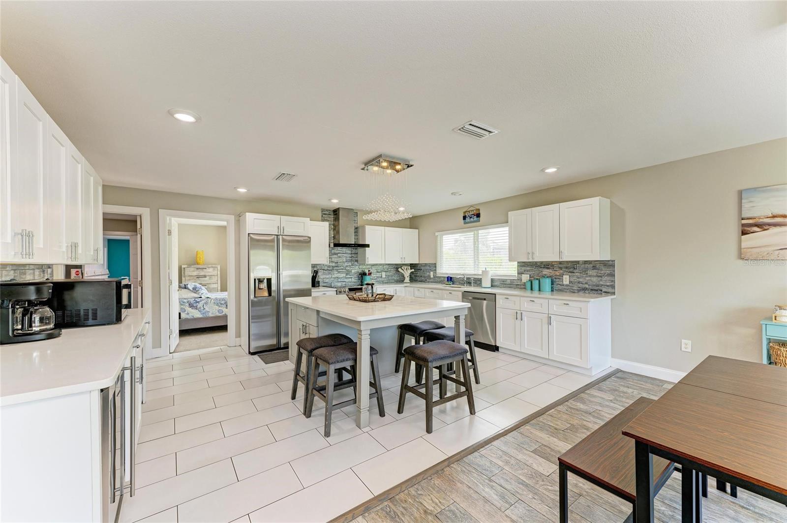 Image 17 of 61 For 3903 Bayside Drive
