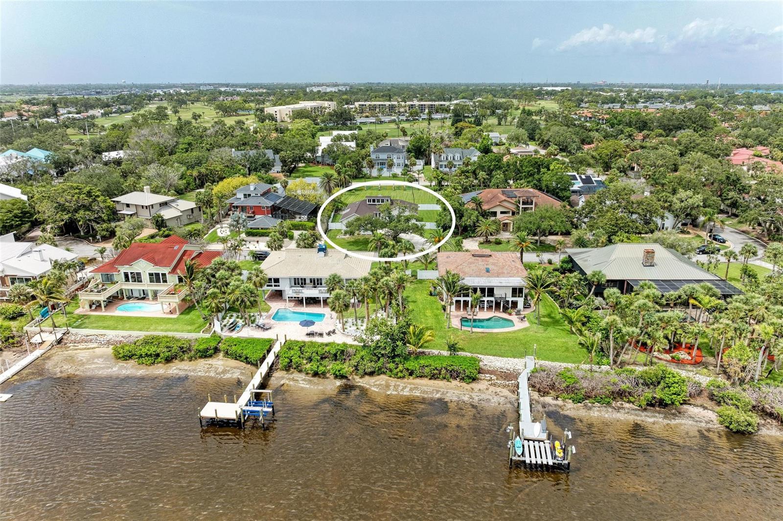 Image 2 of 61 For 3903 Bayside Drive