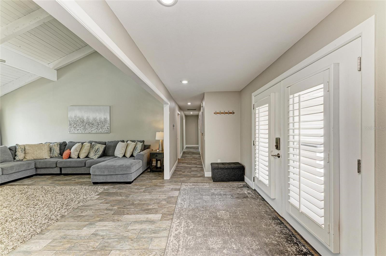 Image 25 of 61 For 3903 Bayside Drive