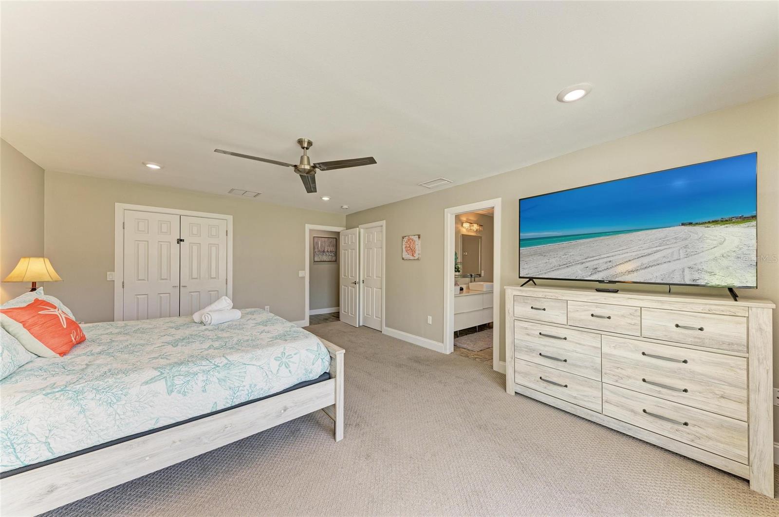 Image 28 of 61 For 3903 Bayside Drive