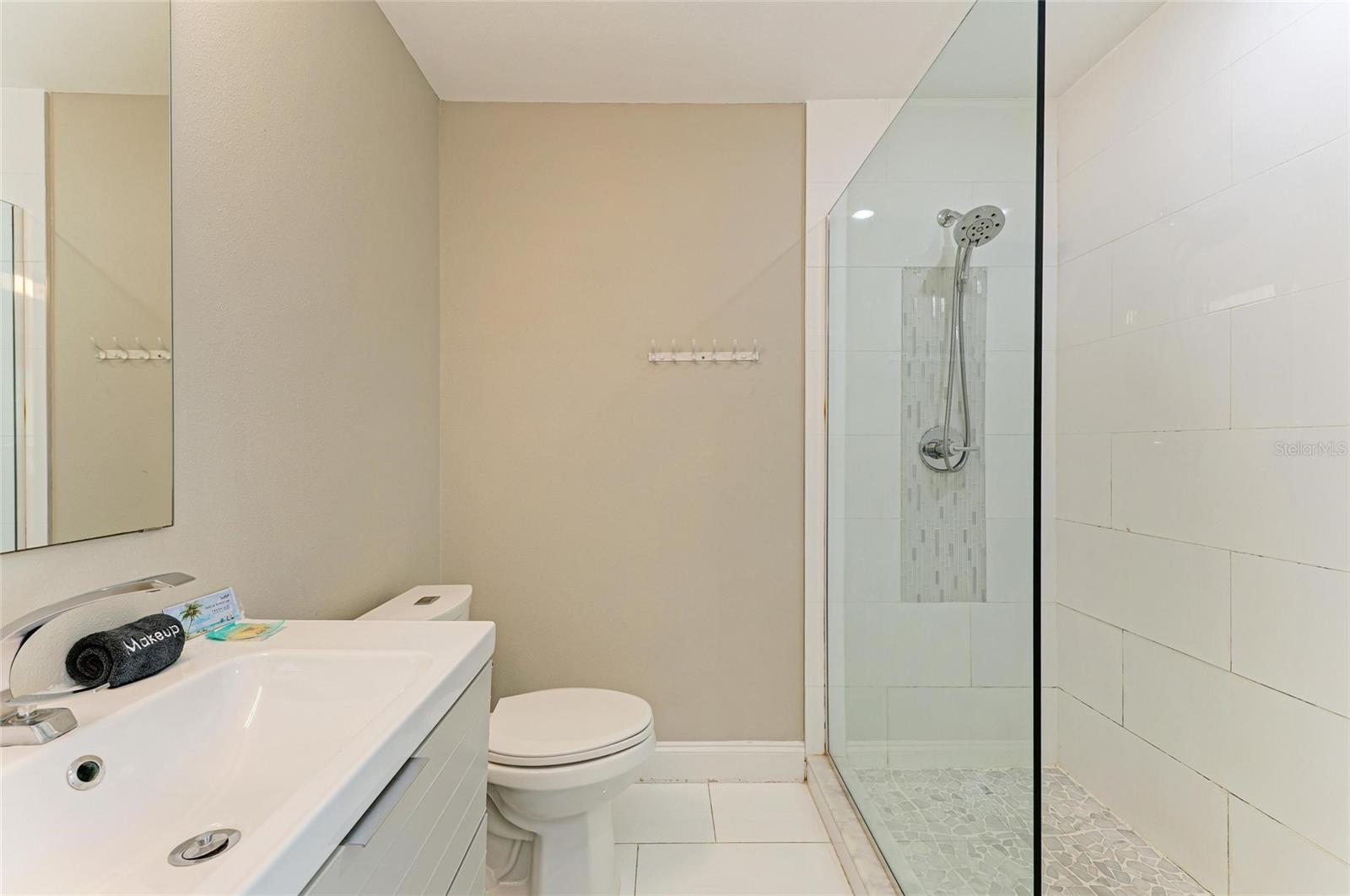 Image 35 of 61 For 3903 Bayside Drive