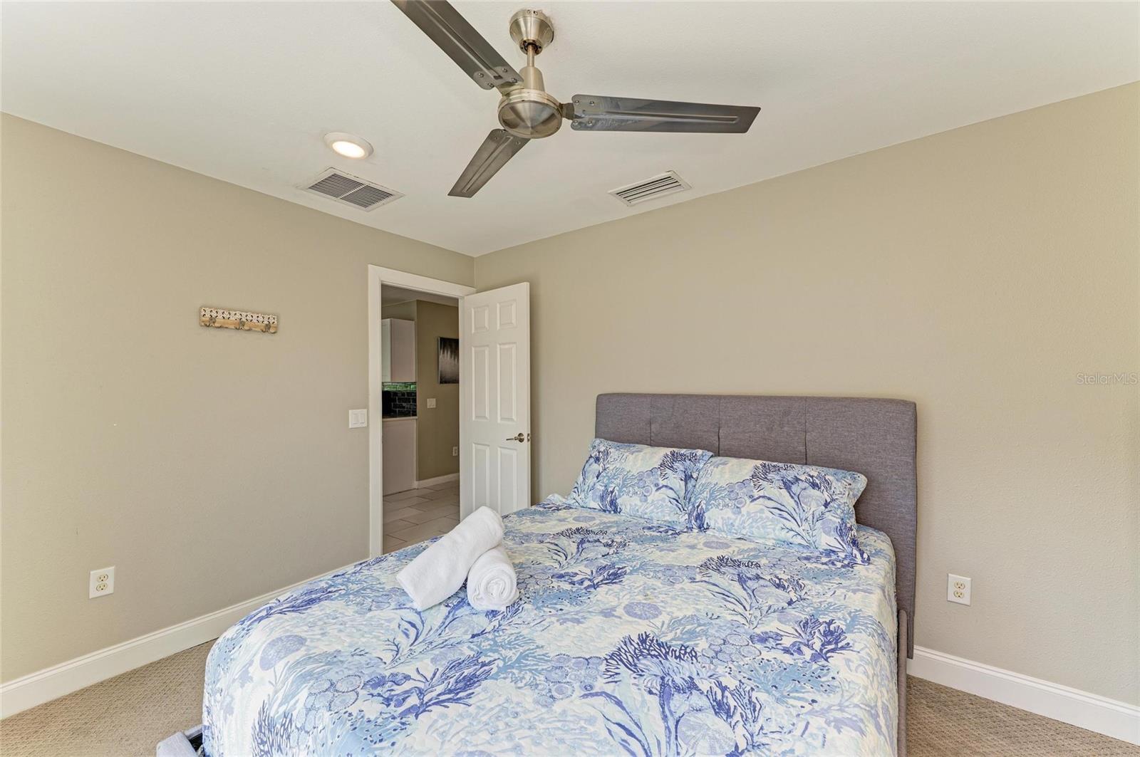 Image 41 of 61 For 3903 Bayside Drive