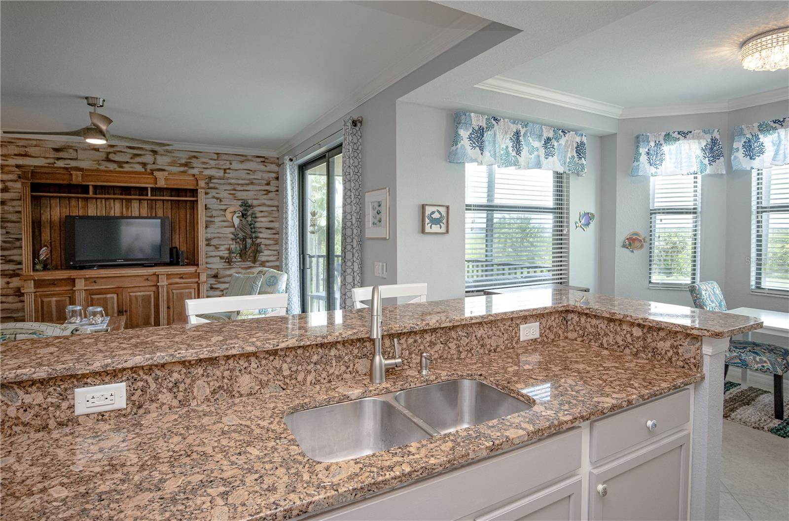Image 17 of 48 For 7005 River Hammock Drive 303