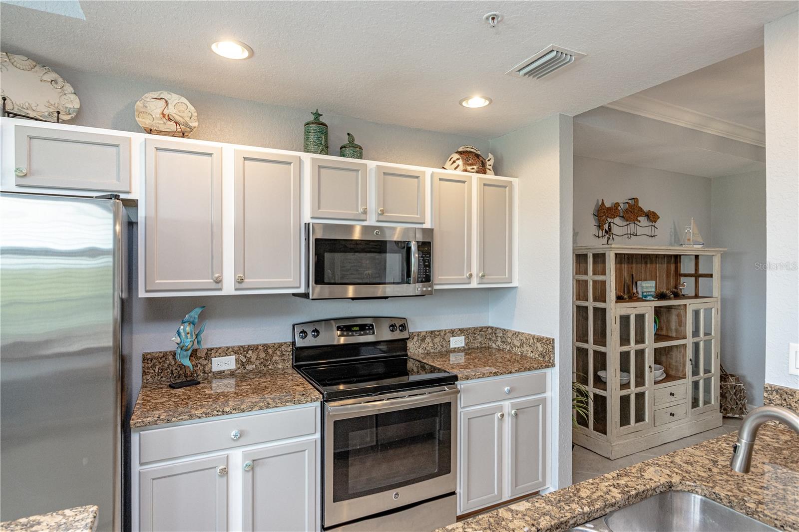 Image 18 of 48 For 7005 River Hammock Drive 303