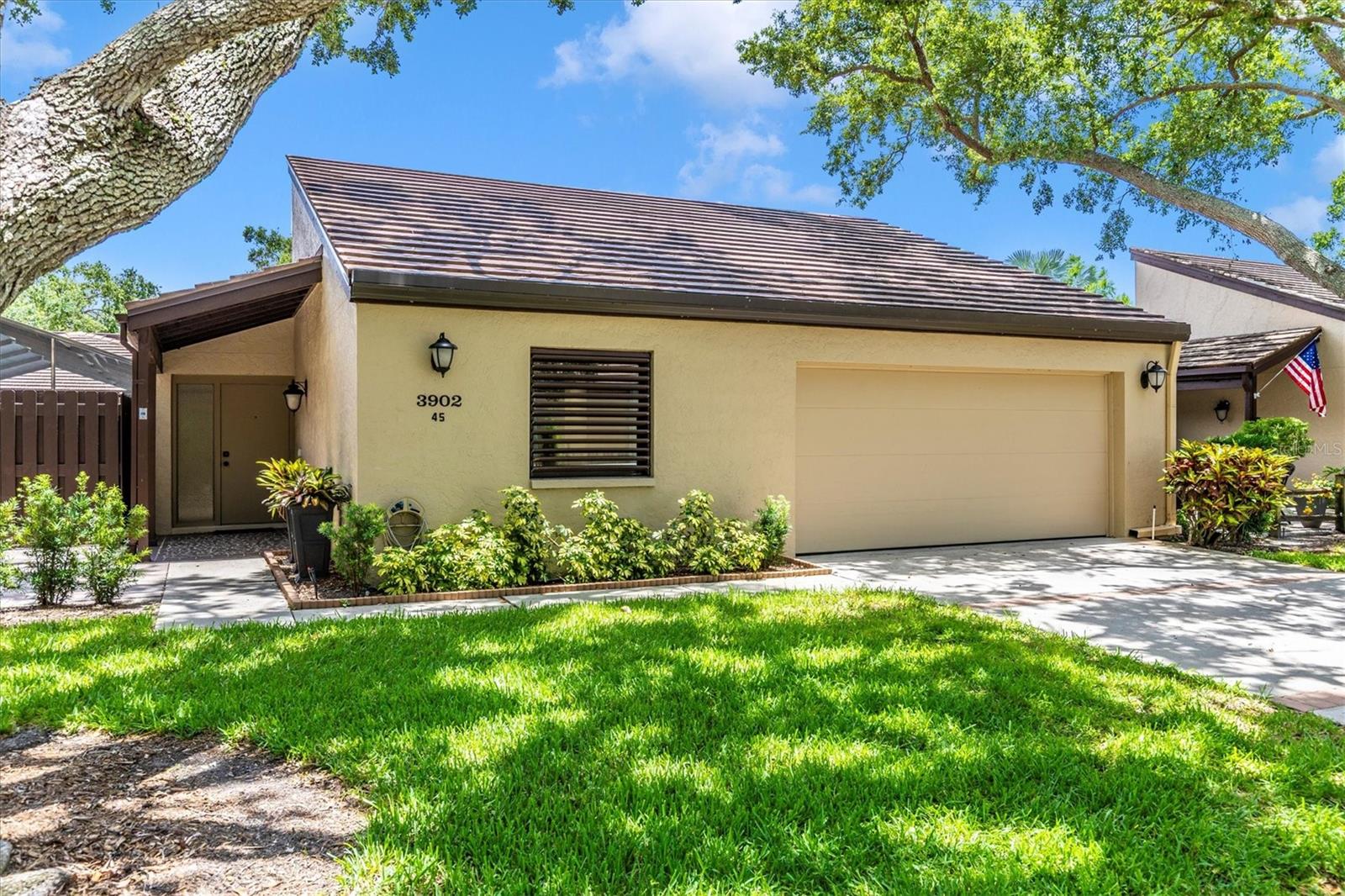 Details for 3902 Glen Oaks Manor Drive, SARASOTA, FL 34232