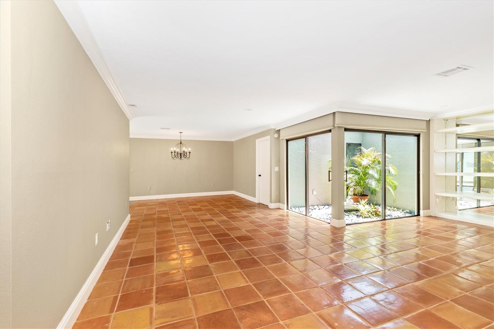 Image 5 of 32 For 3902 Glen Oaks Manor Drive