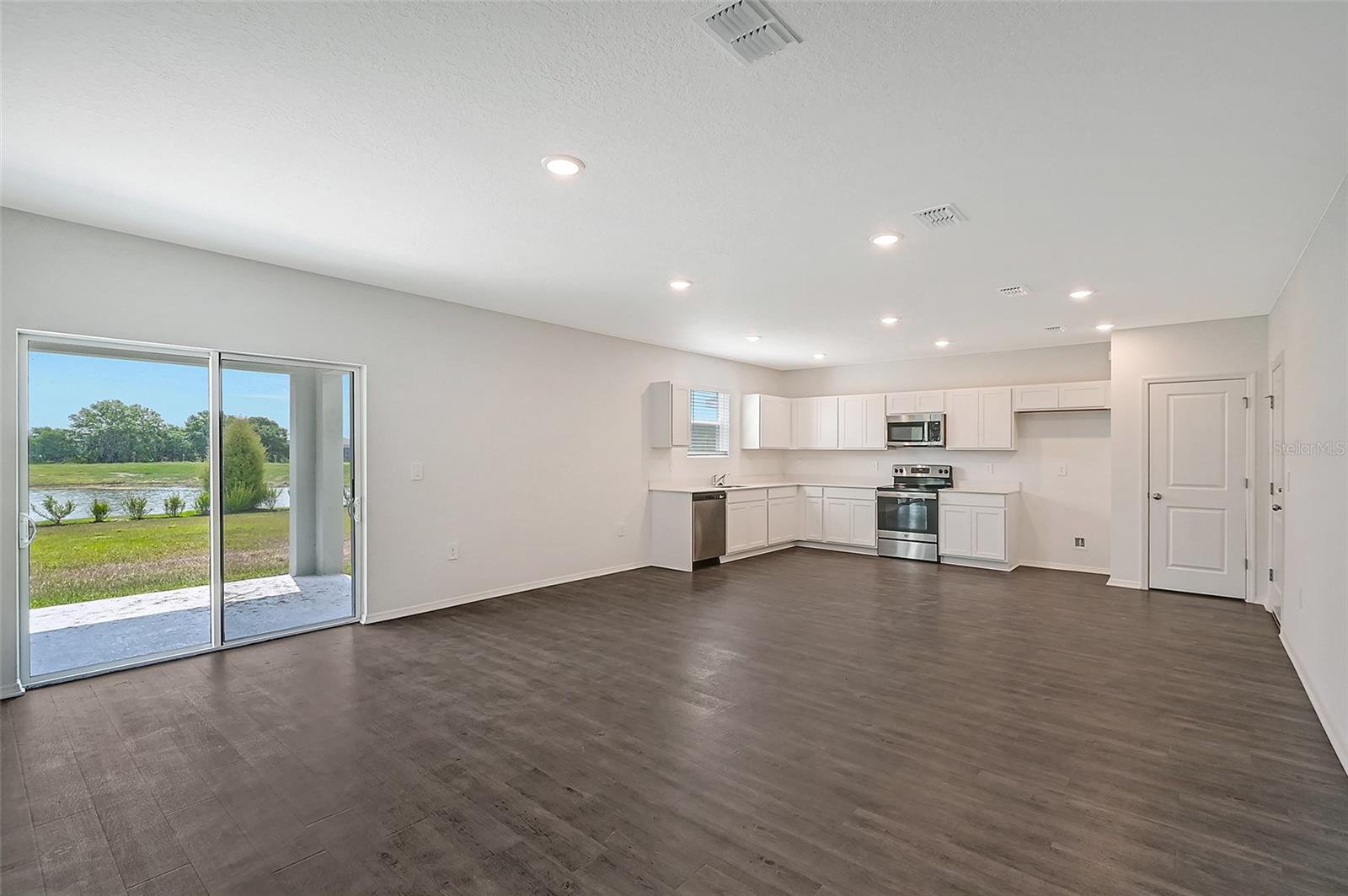 Image 3 of 20 For 13129 Bayberry Way