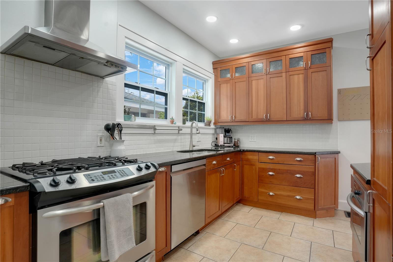 Image 15 of 47 For 480 28th Avenue N
