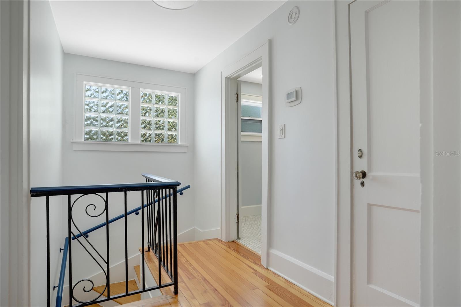 Image 22 of 47 For 480 28th Avenue N