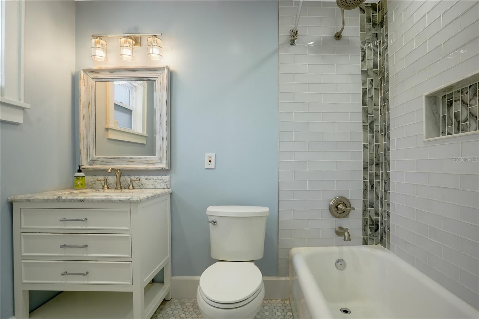Image 29 of 47 For 480 28th Avenue N