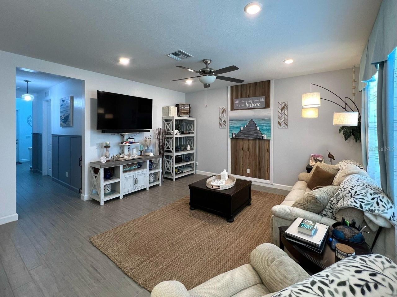 Image 9 of 43 For 1328 Wandering Willow Way