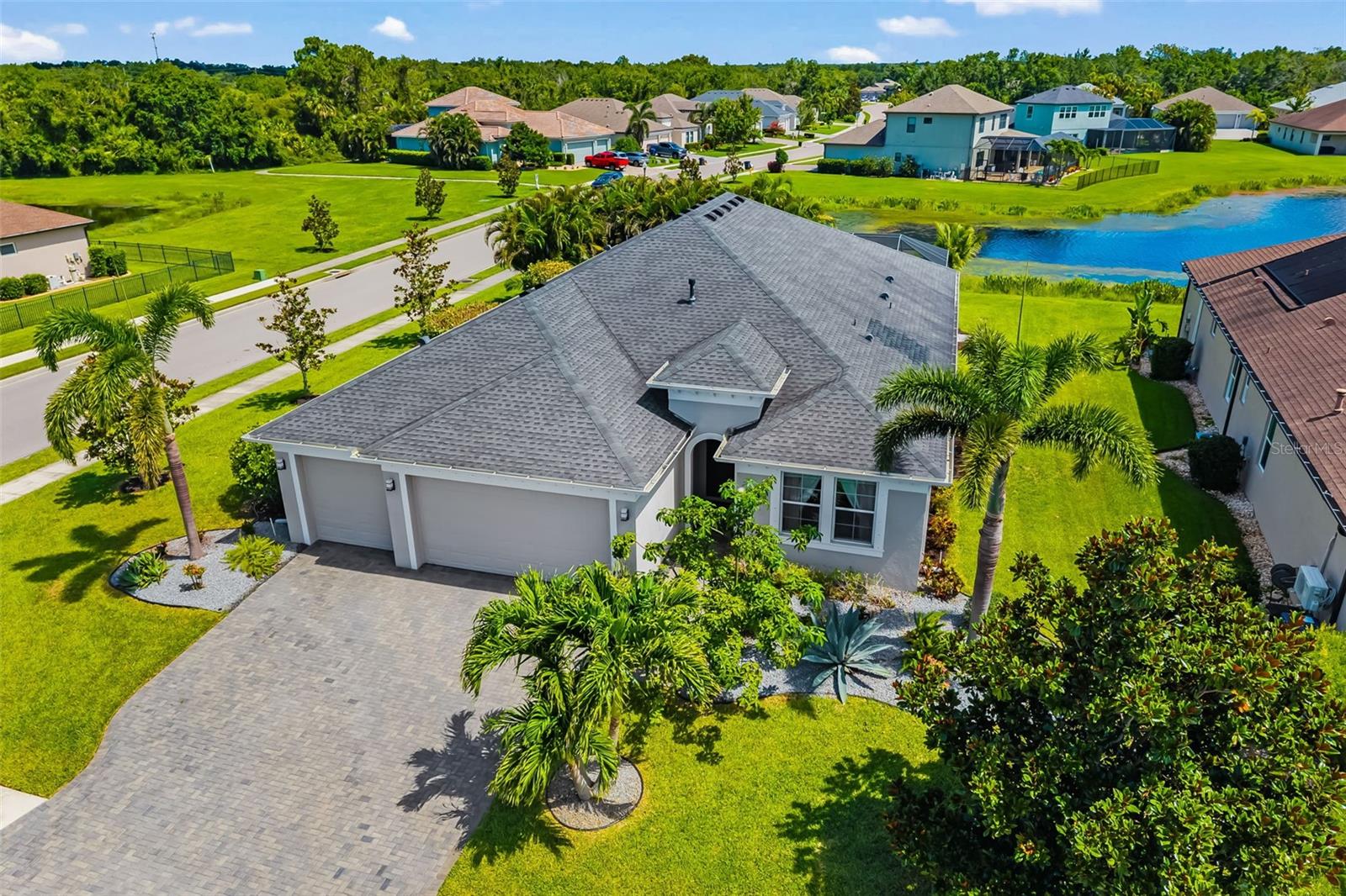 Image 4 of 71 For 650 Rosemary Circle