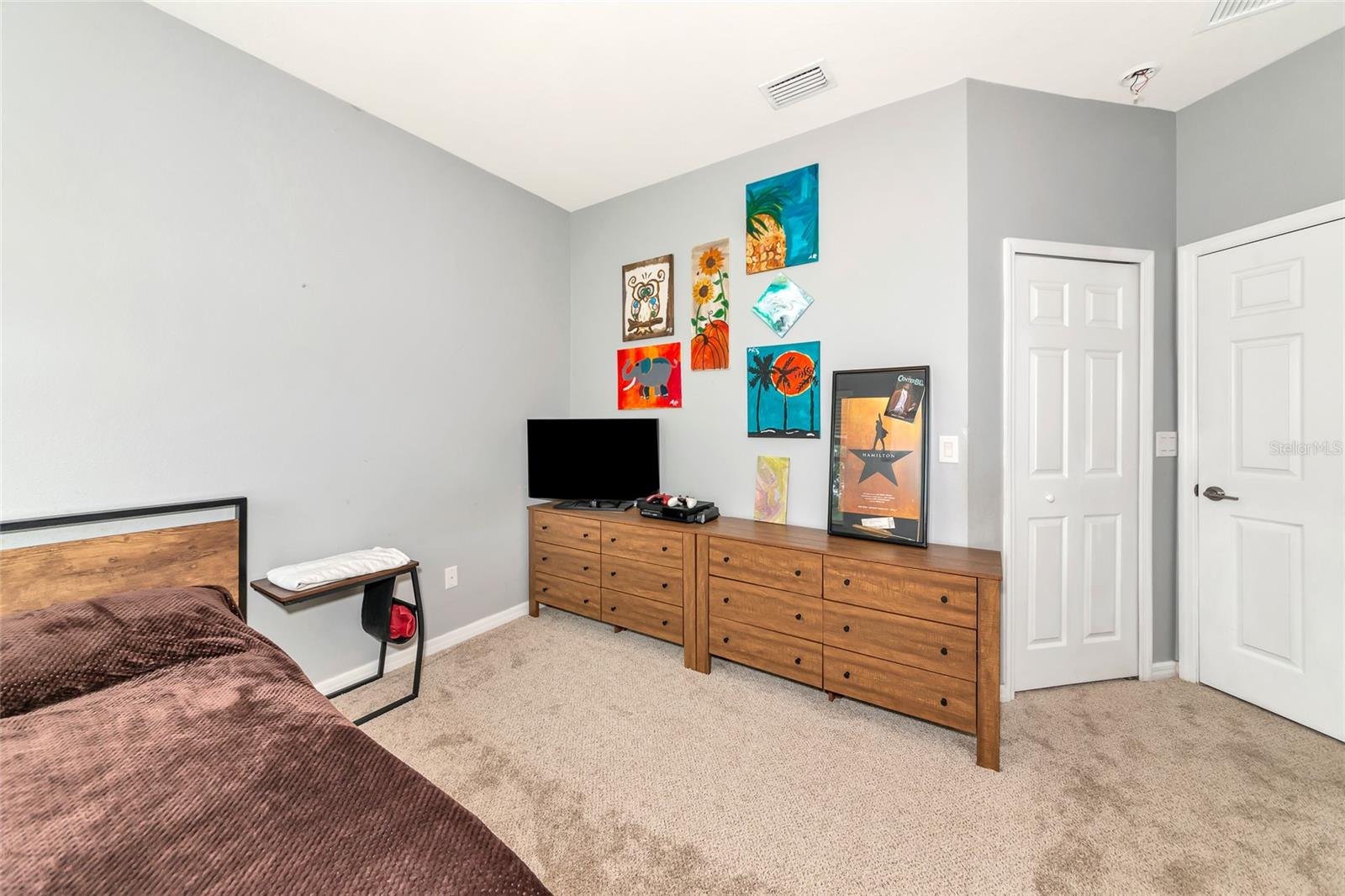 Image 20 of 28 For 11324 77th Street E