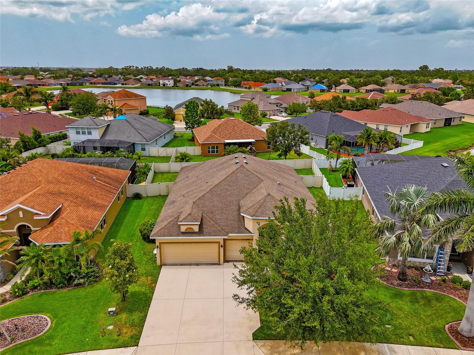Image 3 of 28 For 11324 77th Street E