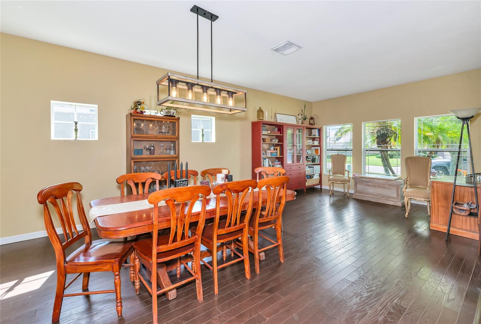 Image 6 of 28 For 11324 77th Street E