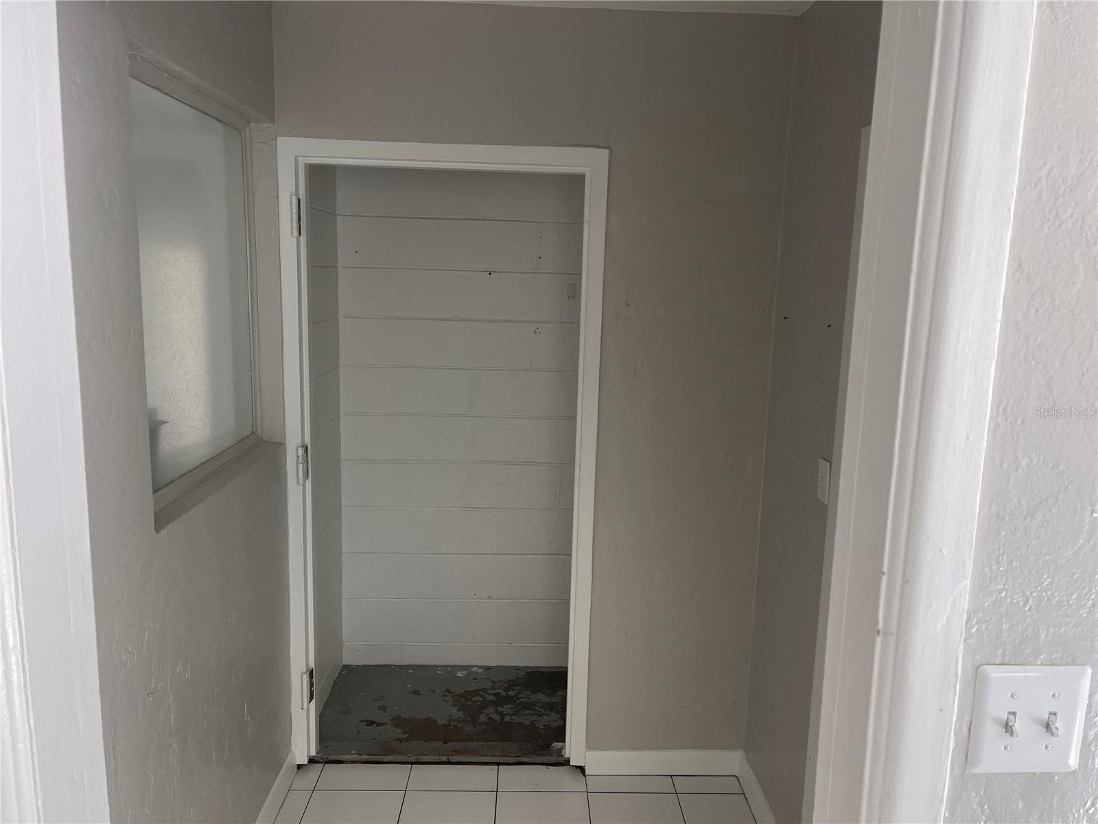 Image 22 of 29 For 8075 48th Avenue N
