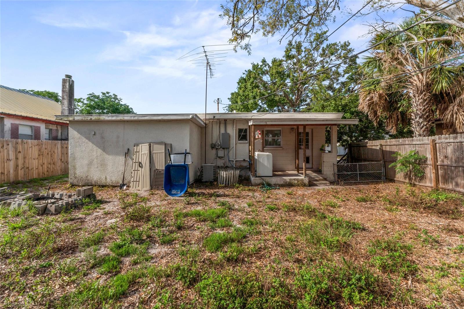 Image 25 of 29 For 8075 48th Avenue N