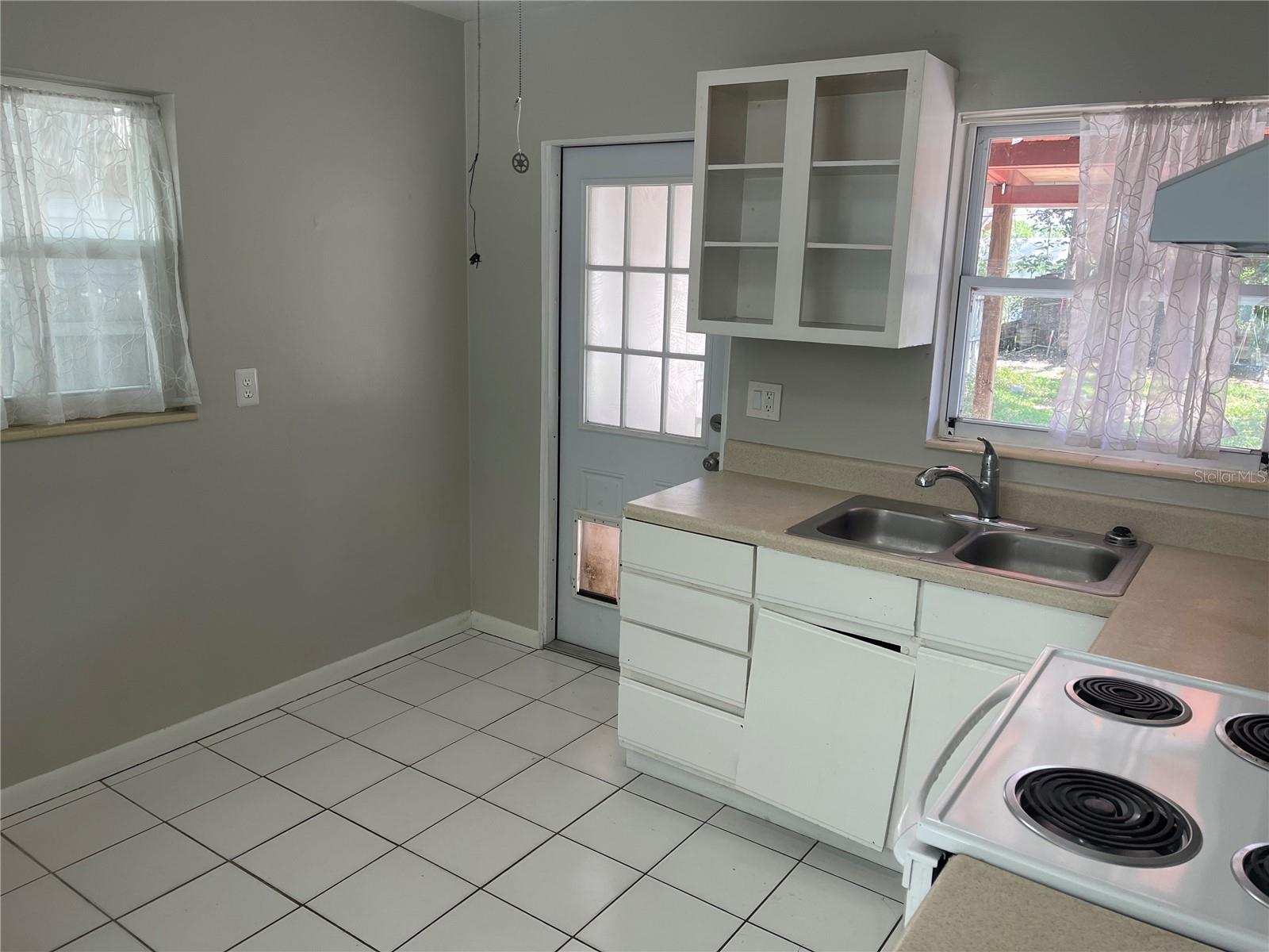 Image 6 of 29 For 8075 48th Avenue N
