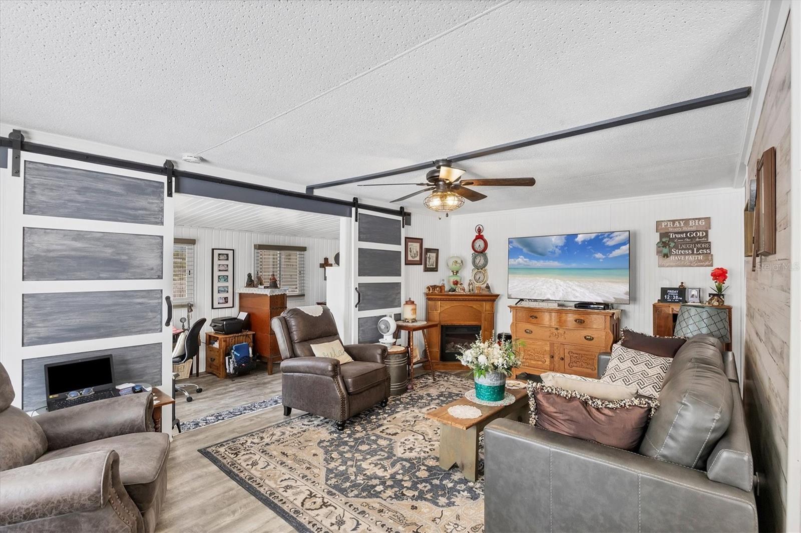 Listing photo id 3 for 2113 Minnesota Avenue