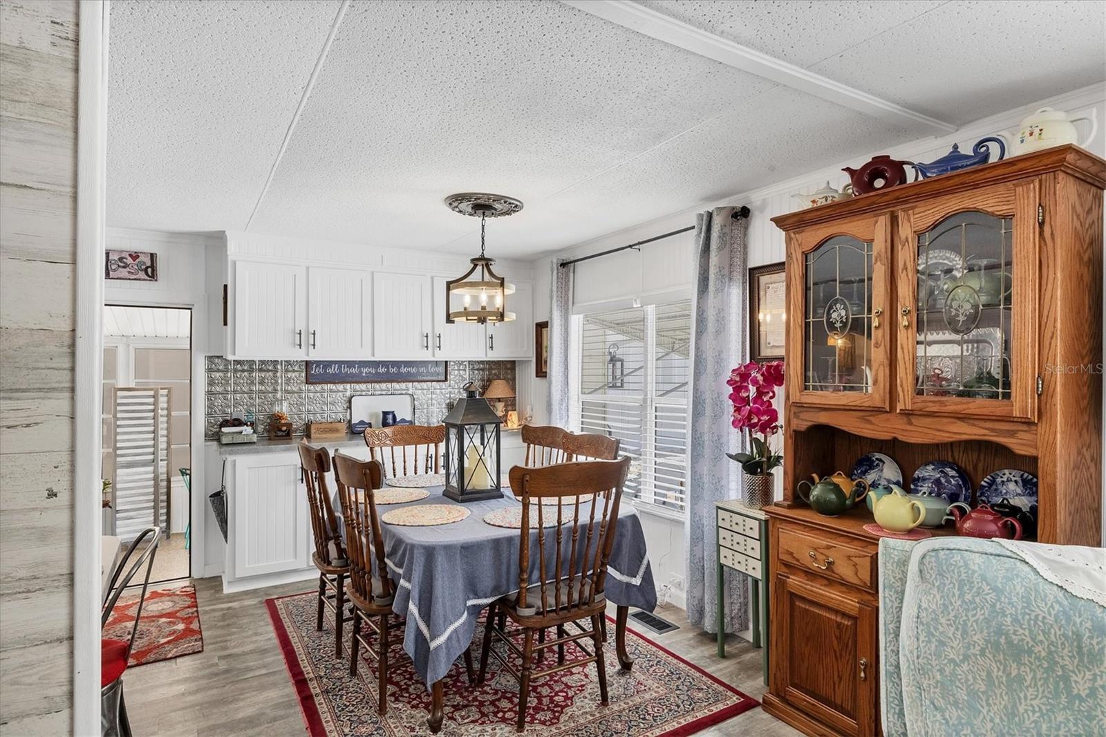 Listing photo id 7 for 2113 Minnesota Avenue