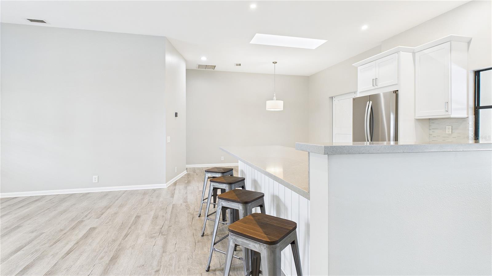 Image 12 of 68 For 6107 Misty Oaks Street