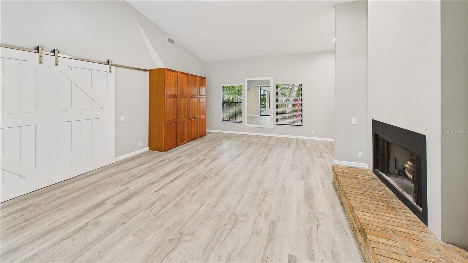 Image 34 of 68 For 6107 Misty Oaks Street